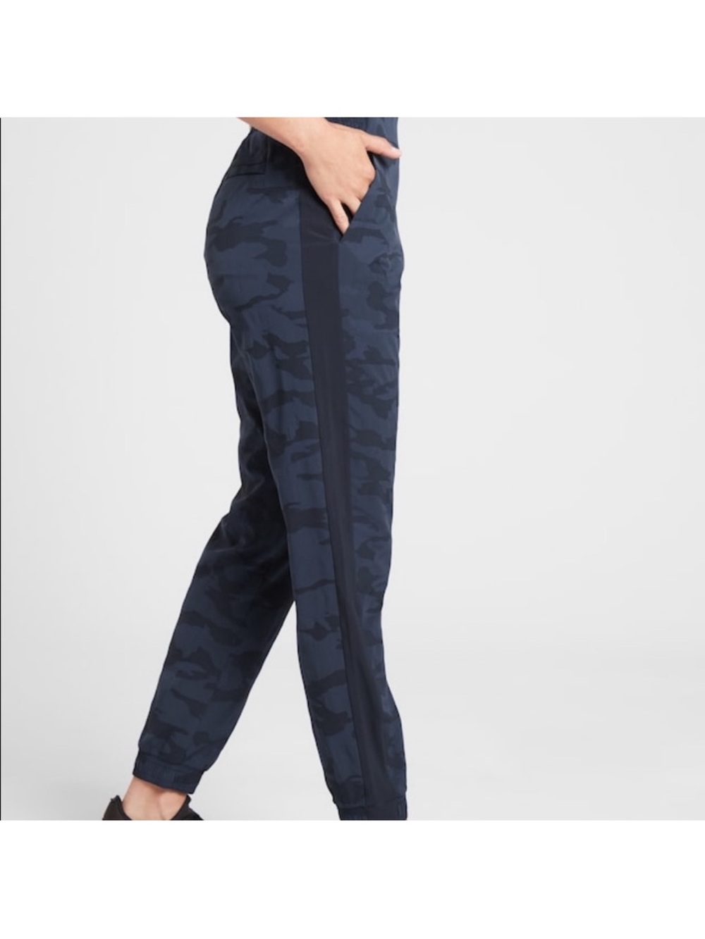 Athleta Brooklyn Textured Navy Blue Camo Jogger Pants Size 6